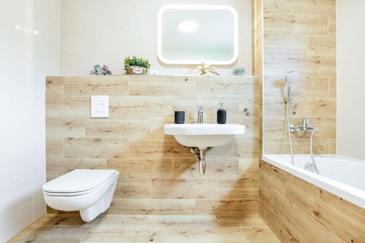 Apartmany Karlovy Dvory Horní Planá 外观 照片