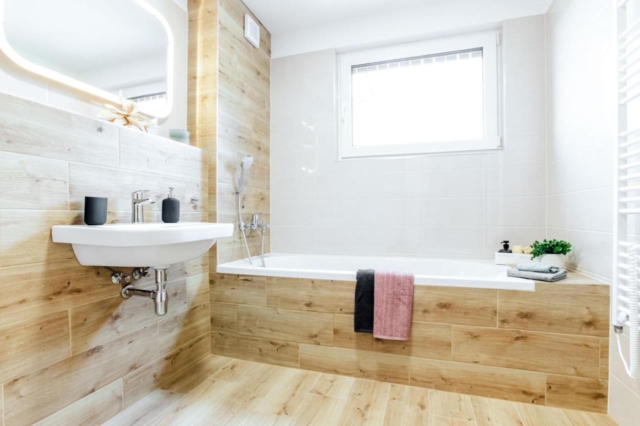 Apartmany Karlovy Dvory Horní Planá 外观 照片